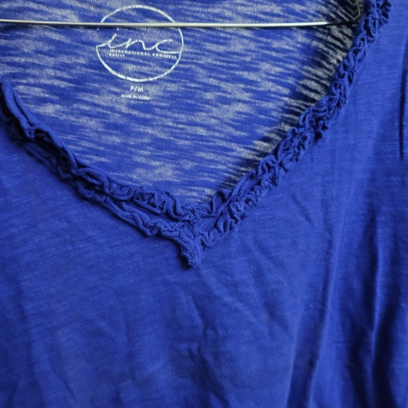 V Neck Top - Picture 3 of 6